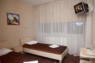 Хостелы Eurohotel Маарду Классический двухместный номер с 2 отдельными кроватями-1